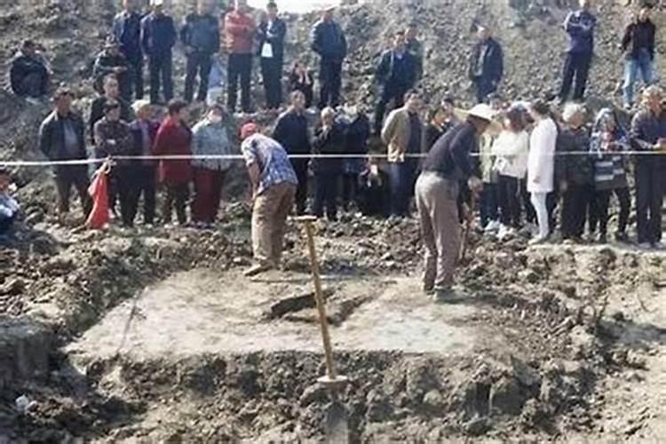 宝应古墓做法事