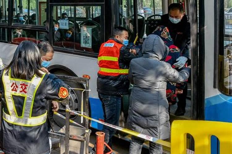 冬至群众祭扫公交