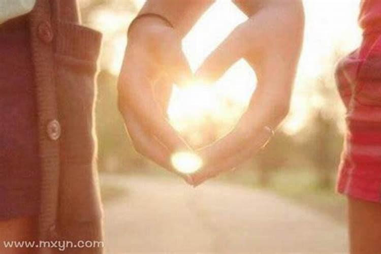 梦见爱人跟别人暧昧